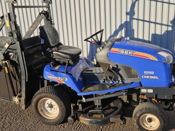 ISEKI - SXG324 RIDE ON MOWER - Image 1