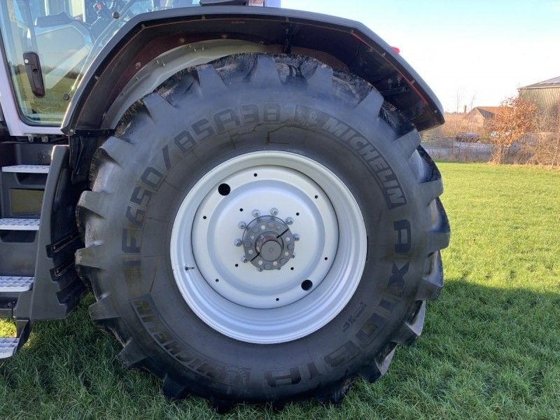 Massey Ferguson - 8S.265 EXD7 Tractor - Image 3