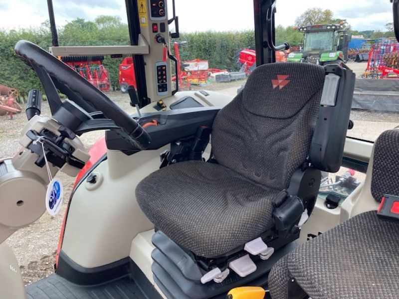 Massey Ferguson - 6715S EFD6 Tractor - Image 8