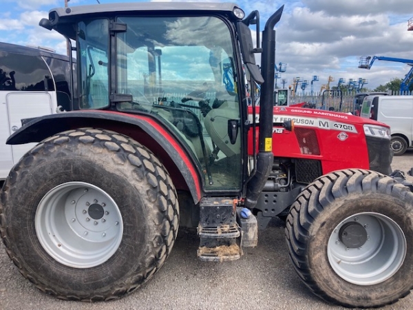 Massey Ferguson - 4708M - Image 1