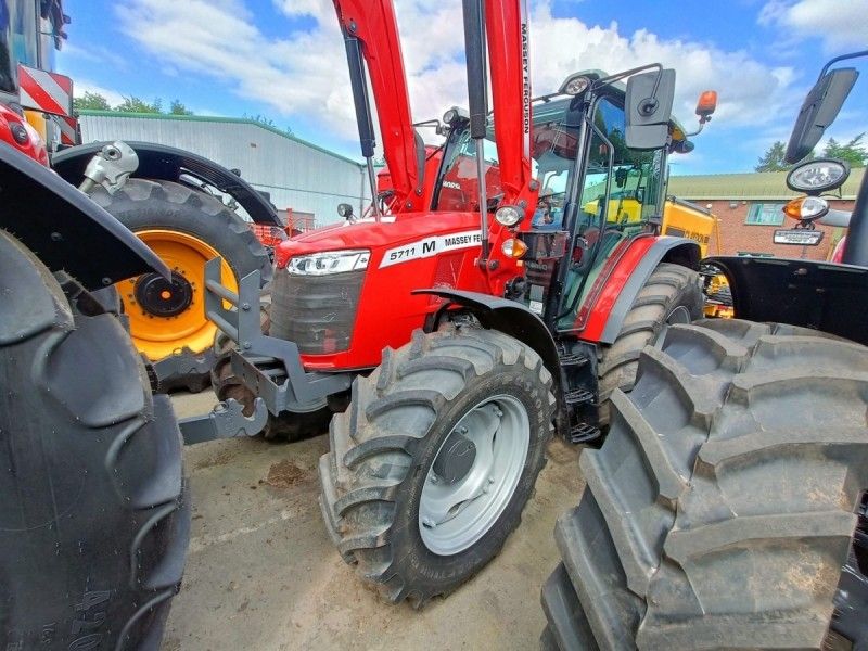 Massey Ferguson - 5711 AND MF3819 LOADER - Image 2