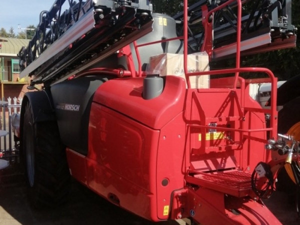 HORSCH - LEEB 5LT SPRAYER - Image 1