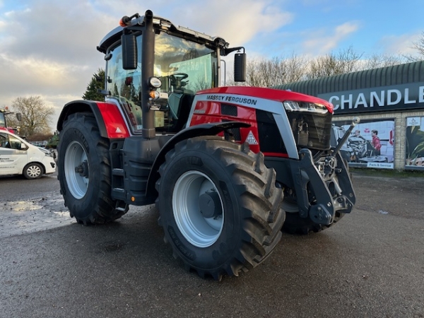 MASSEY FERGUSON - 8S.225 EXD7 4WD TRACTOR - Image 1