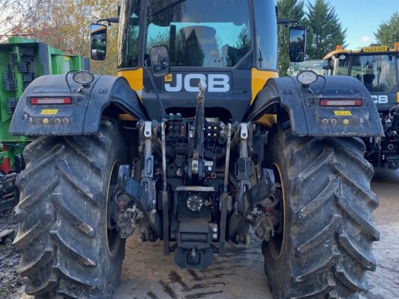 JCB - Fastrac 4220 Icon Tractor - Image 4