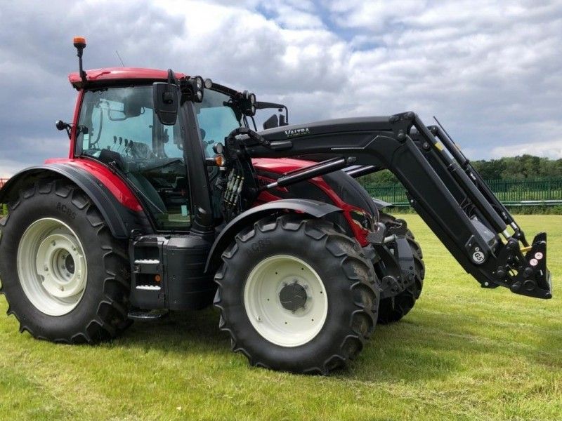 Valtra - N155EA TRACTOR G5S LOADER - Image 1