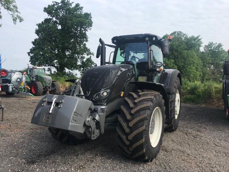 Valtra - S394 4WD Tractor - Image 3