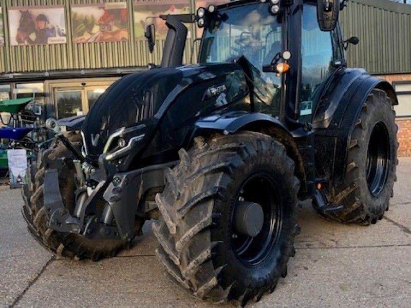 VALTRA - T235D 4WD TRACTOR - Image 2