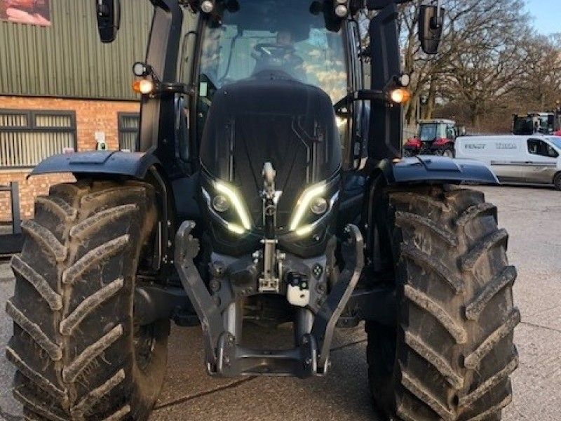 VALTRA - T235D 4WD TRACTOR - Image 3