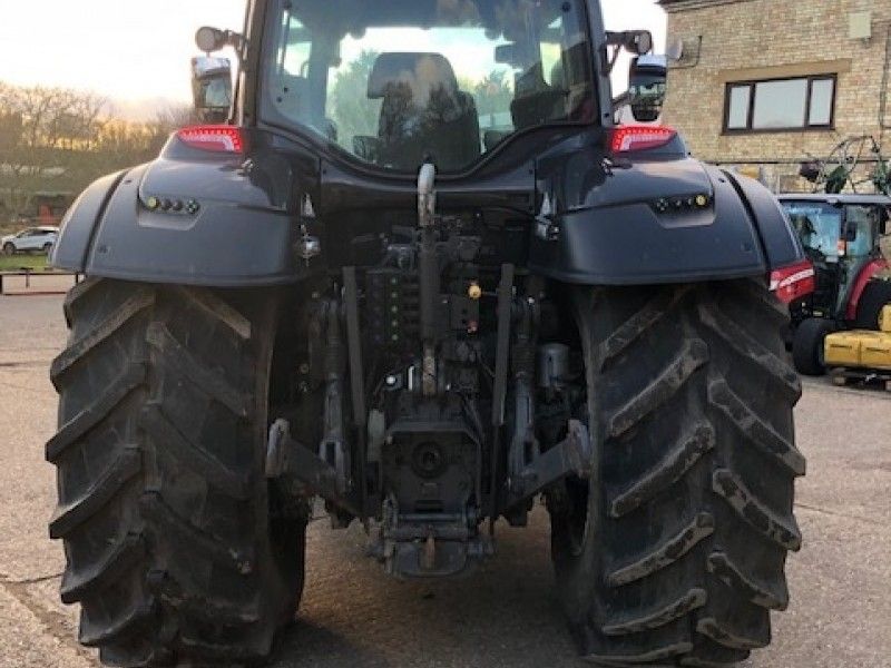 VALTRA - T235D 4WD TRACTOR - Image 4