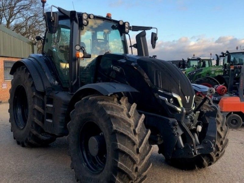 VALTRA - T235D 4WD TRACTOR - Image 1