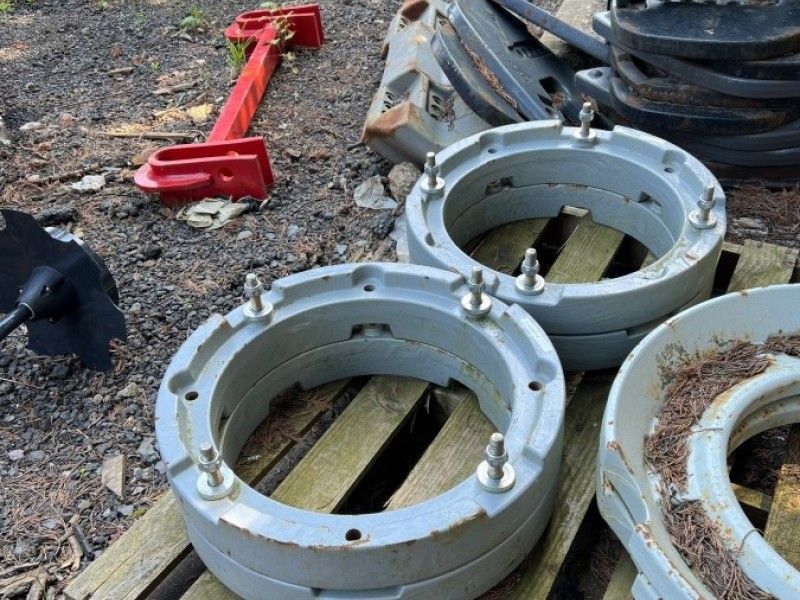 Massey Ferguson - 4 x 50kg Wheel Weights - Image 2