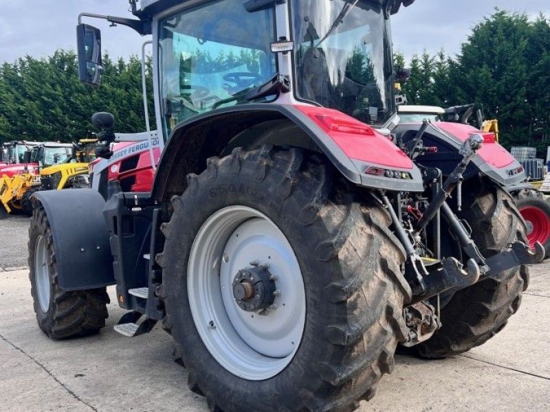 Massey Ferguson - 8S.265 EFDV TRACTOR - Image 5