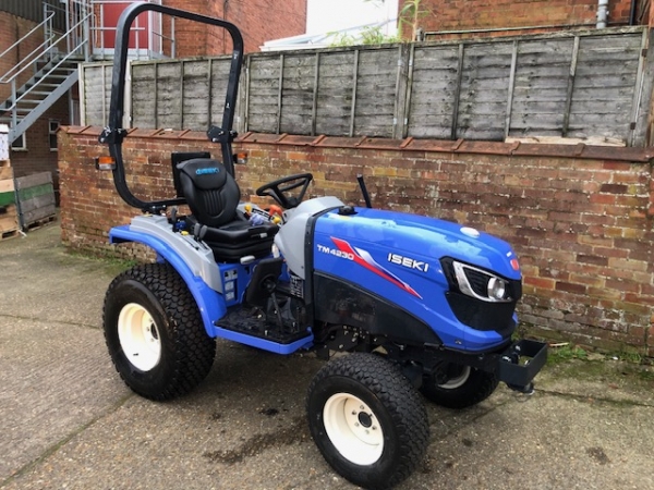 ISEKI - TM230 COMPACT TRACTOR - Image 1