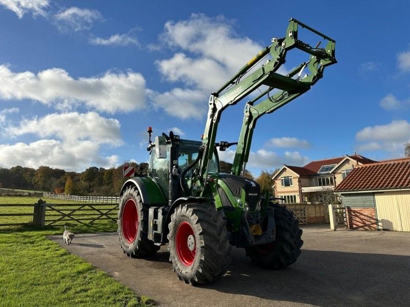 FENDT - 724 TRACTOR FX90 LOADER - Image 1