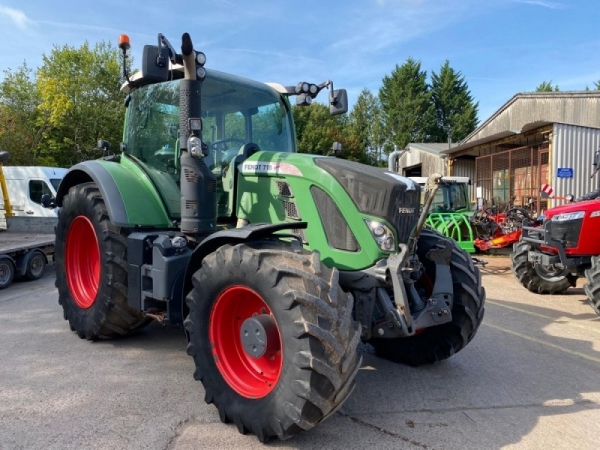 FENDT - 718 TRACTOR - Image 1