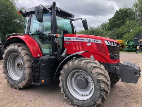 Massey Ferguson - 6716S EFD6 TRACTOR - Image 1