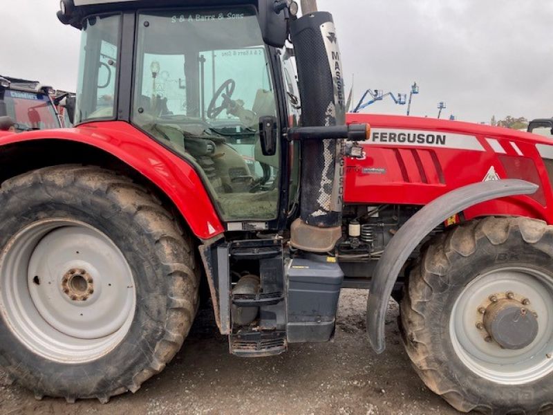 MASSEY FERGUSON - 7618 EFD6 4WD TRACTOR - Image 1