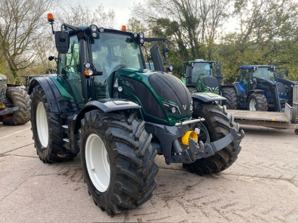 VALTRA - N174V 4WD TRACTOR - Image 1