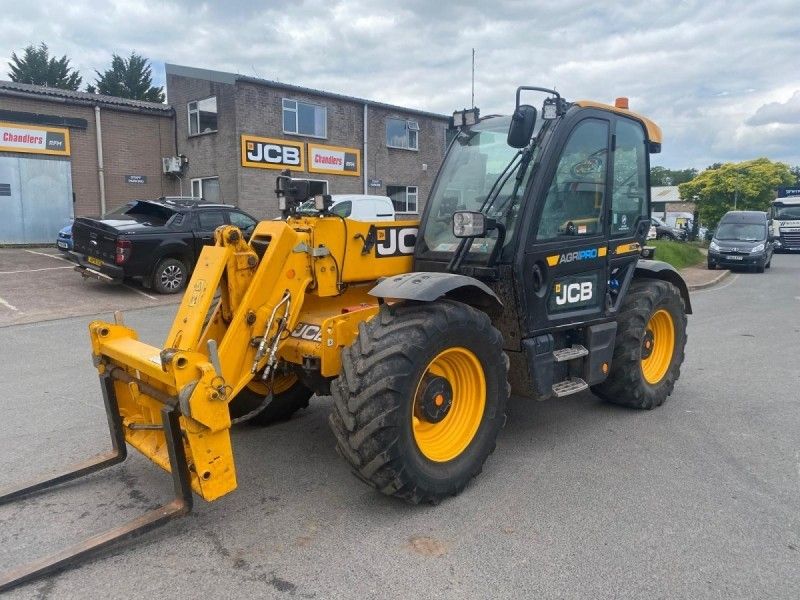 JCB - 542 70 Telehandler - Image 2