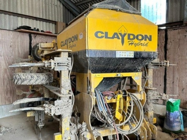 Claydon - HYBRID 4 SEED DRILL - Image 1