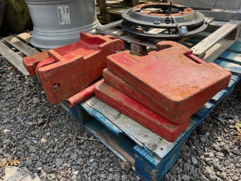 Massey Ferguson - Case Weight - Image 1