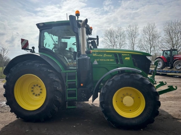 JOHN DEERE - 6250R ULTIMATE TRACTOR - Image 1