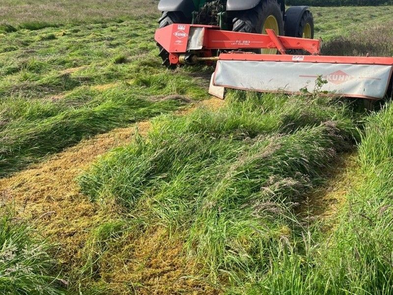 KUHN - 283 MOWER CONDITIONER - Image 1