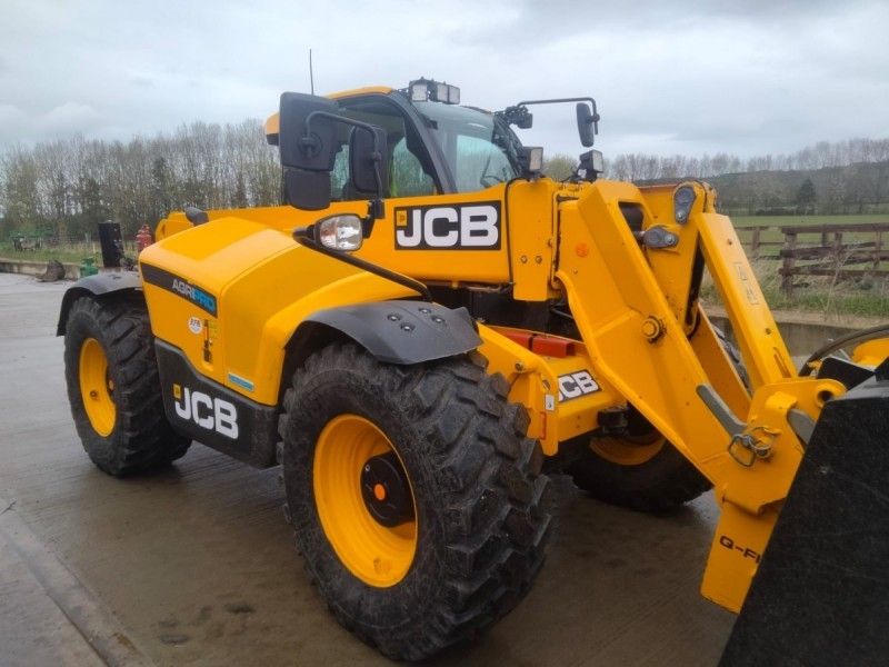 JCB - 542 70 Telehandler - Image 1