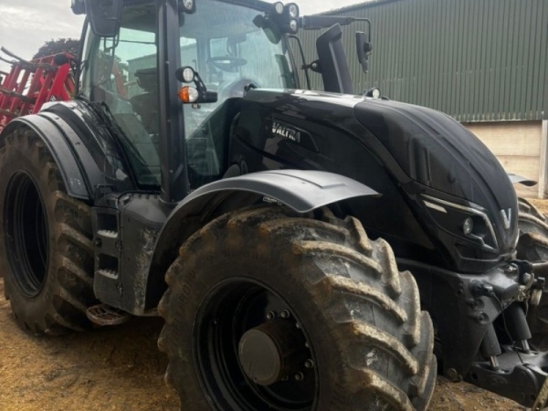 VALTRA - T254V TRACTOR - Image 1