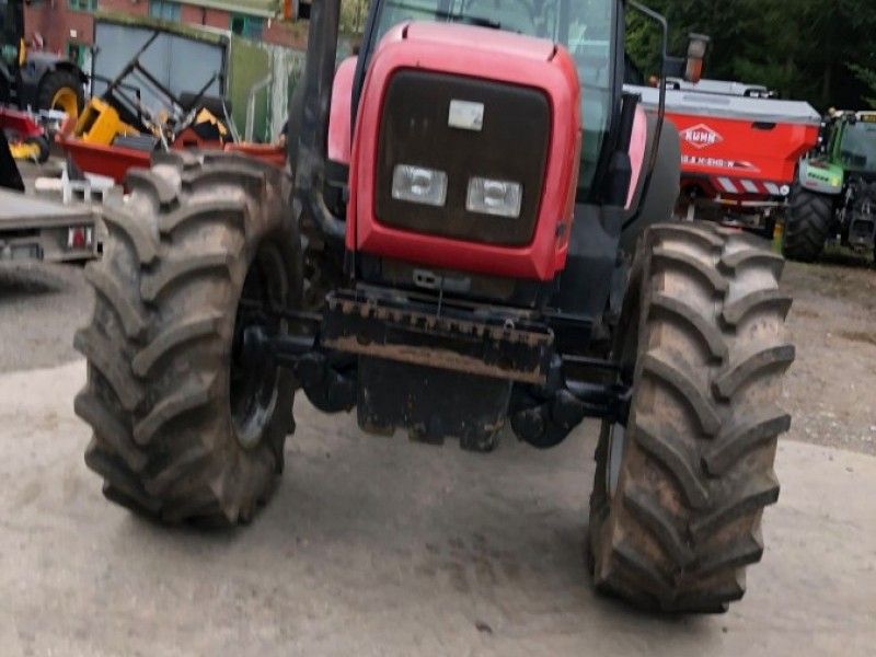 MASSEY FERGUSON - 8240 4WD TRACTOR - Image 2