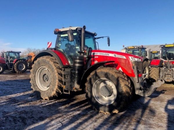 Massey Ferguson - 8740S EXDV TRACTOR - Image 1