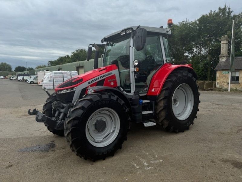 Massey Ferguson - 5S.145 ESD4 TRACTOR - Image 2