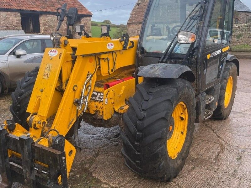 JCB - 538 60 AGRI SUPER  - Image 3