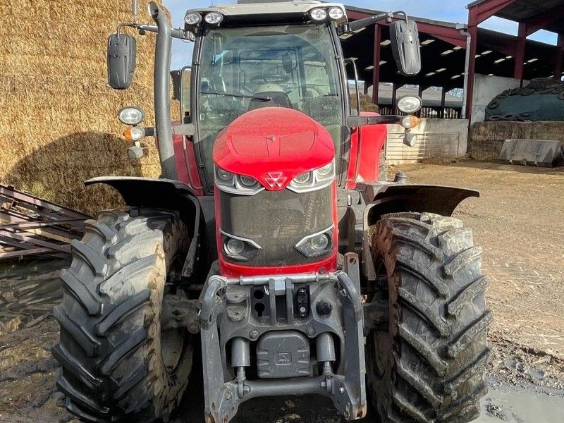 Massey Ferguson - 7718S DYNA 6 TRACTOR - Image 3