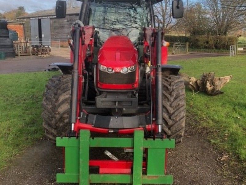 MASSEY FERGUSON - 5610 TRACTOR MF946 LOADER - Image 3