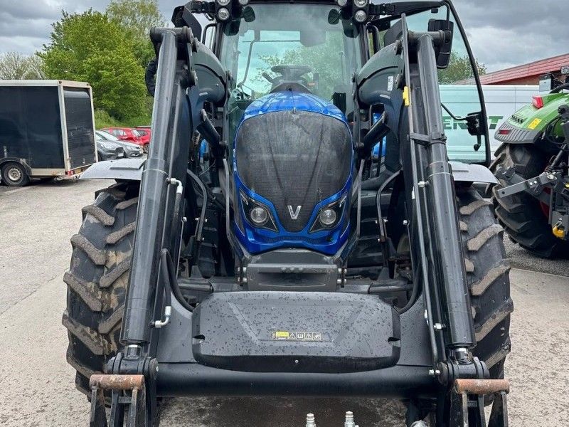 Valtra - N154EA TRACTOR - Image 3