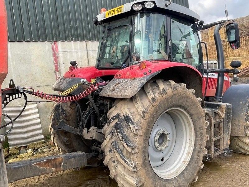 Massey Ferguson - 7718S DYNA 6 TRACTOR - Image 4