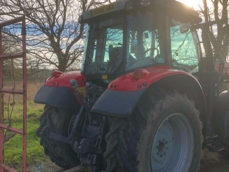 MASSEY FERGUSON - 5610 TRACTOR MF946 LOADER - Image 4