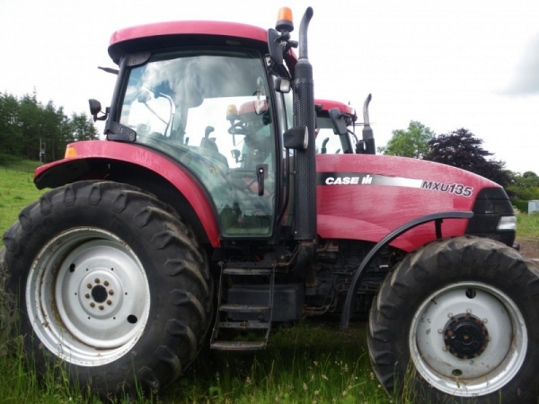 Case IH - MXU 135 EHR - Image 1