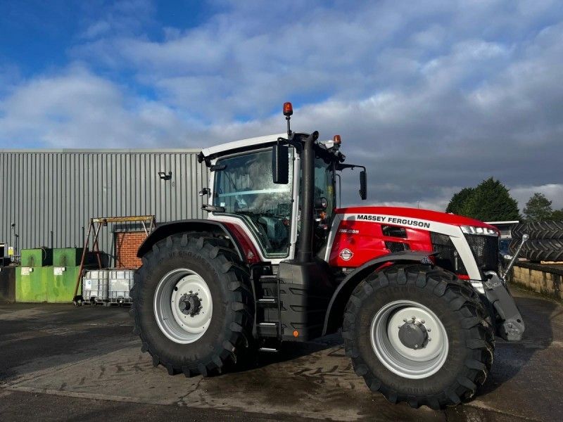 MASSEY FERGUSON - 8S.265 EXD7 4WD TRACTOR - Image 1