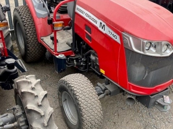 MASSEY FERGUSON - 1740M HP COMPACT TRACTOR - Image 1