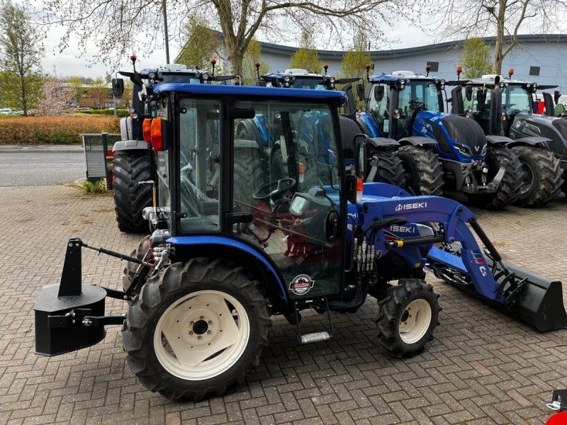 Iseki - TH5420 Compact Tractor - Image 2