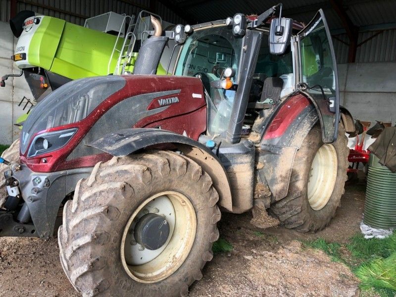 Valtra - T174 EA 4WD Tractor - Image 2