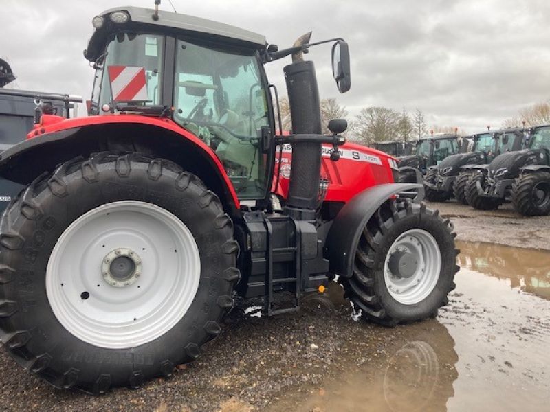 MASSEY FERGUSON - 7720 EFDV 4WD TRACTOR - Image 4